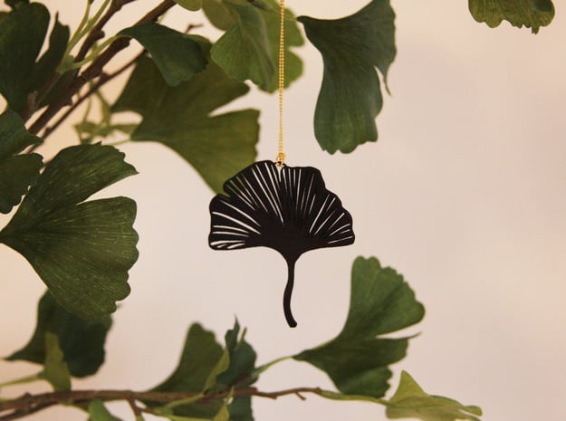 Ginkgo leaf pendant