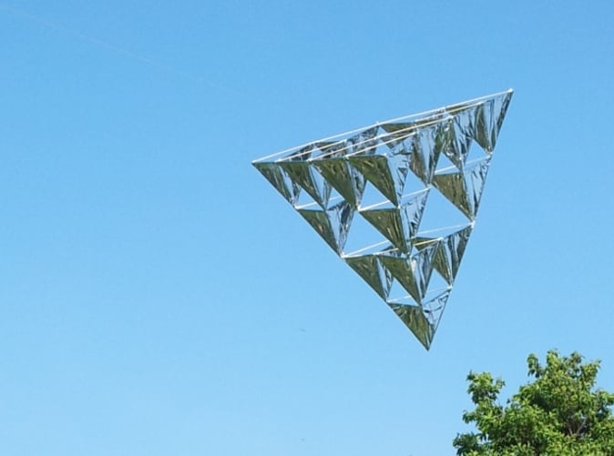 16 Cell Tetrahedral Kite skinned with mylar and 25cm 3mm bamboo skewers