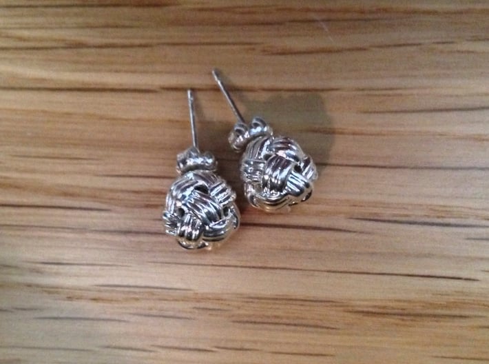 Tiny Turks Head Knot 3d printed Another pair of earrings printed in sterling silver.