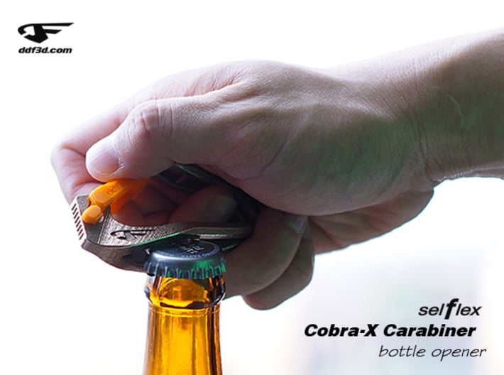 Cobra X Carabiner *Medium* DH004SW 3d printed 