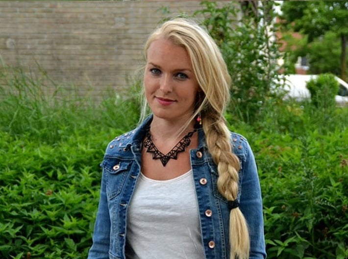 FutureChique Necklace 3d printed Picture by : http://chicksaboutfashion.blogspot.nl/