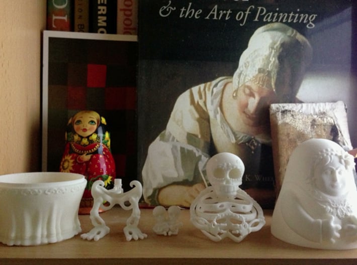 Daisy de los Muertos - Nesting doll 3d printed 