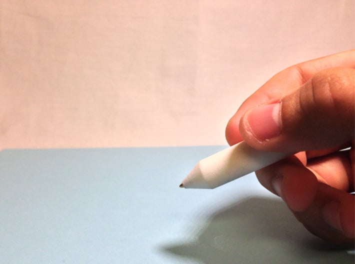 Base Pen 3d printed Pen in hand. Writing well.