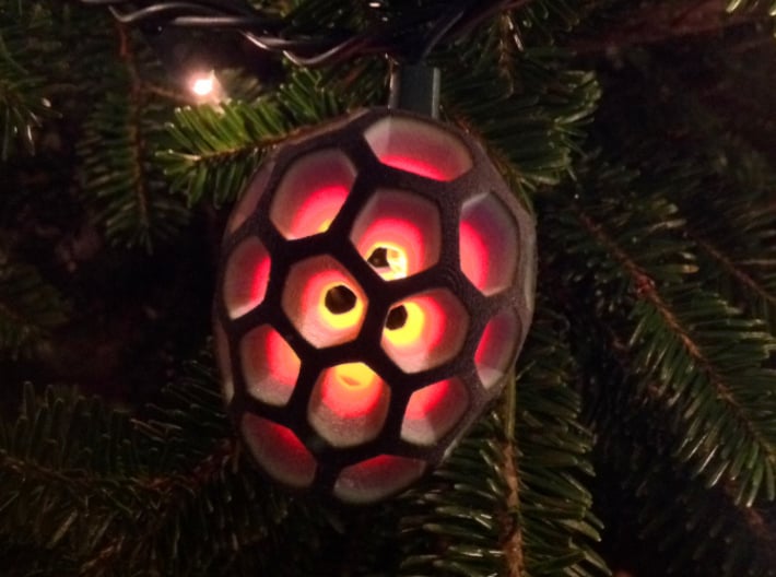 Mosaic Egg #2 3d printed with xmas light inside