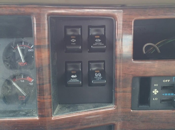 4 Switch Clock Panel for 84-96 XJ and MJ 3d printed 
