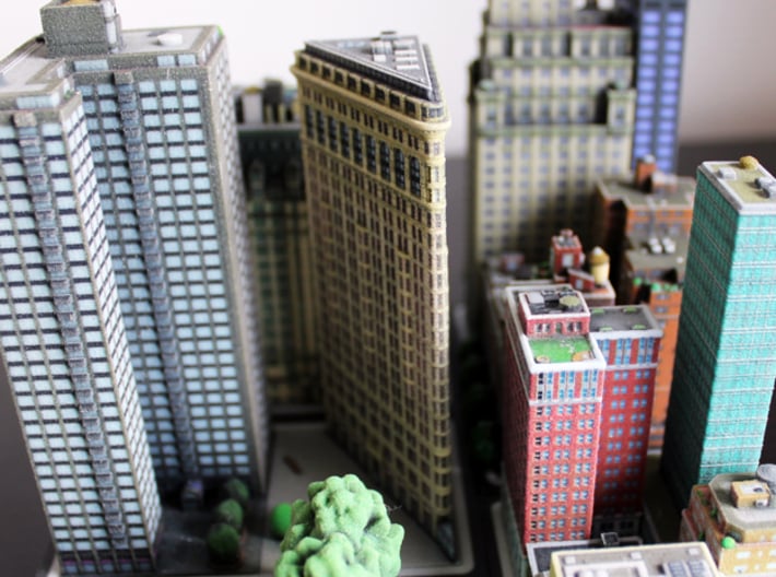 Flatiron Building New York 4 x 4 3d printed miniature flatiron building