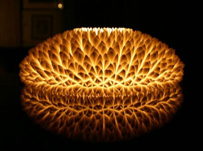 The Chrysanthemum Centrepiece 3d printed The Chrysanthemum centrepiece lit with a LED tealight