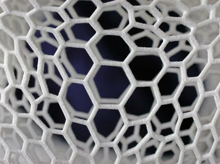Honeycomb-borromean-surface 3d printed Description