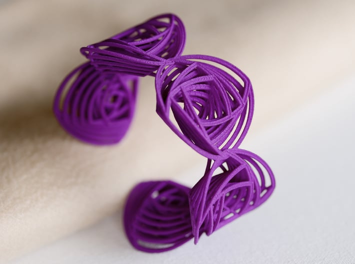 Rose Stripes Bracelet 3d printed