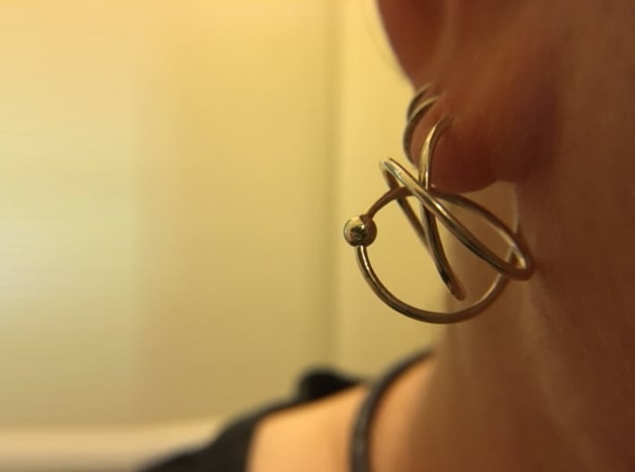 Hoop Knot Earring 3d printed 