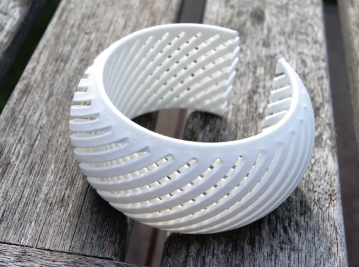 ZoeTrope Bracelet 3d printed 
