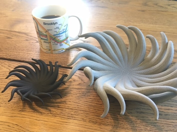 Tentacle Bowl 3d printed Size comparison for Small and Large models