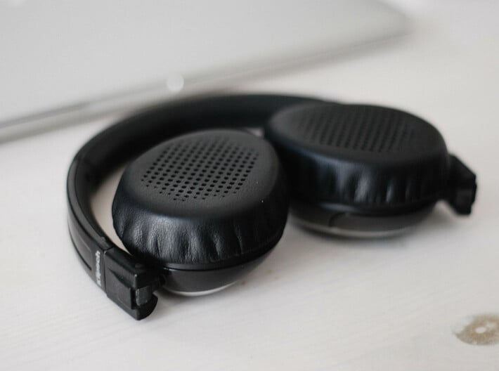 Klipsch Image One (II): Replacement Hinge 3d printed Make your headphones last for years to come.