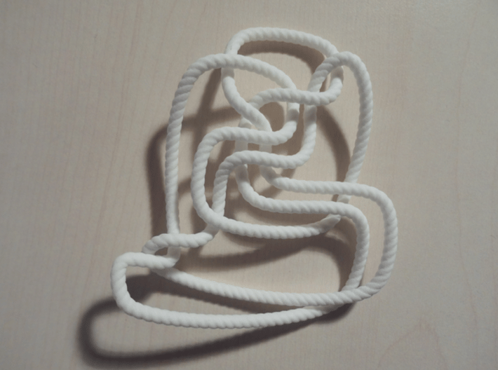 Thistlethwaite unknot (Rope with detail) 3d printed Note that the details do not really show in this material.