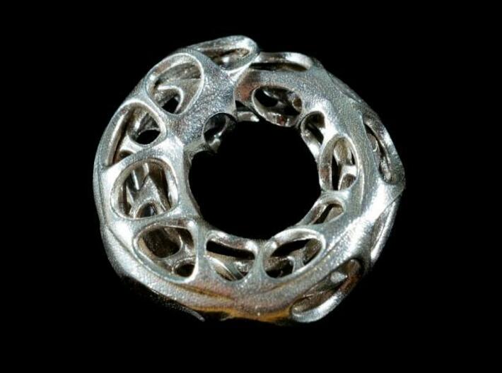 Ouroboros Pendant (S) 3d printed Silver Snake - Photo courtesy of Hade