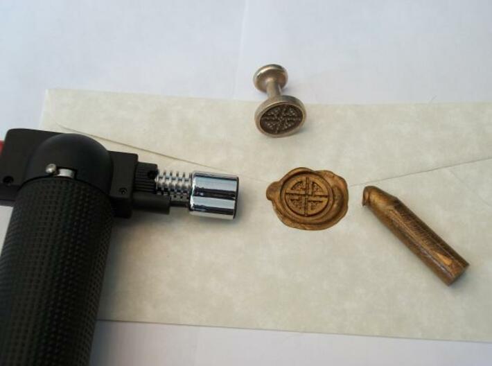 Shield Knot Wax Seal 3d printed Impression & seal
