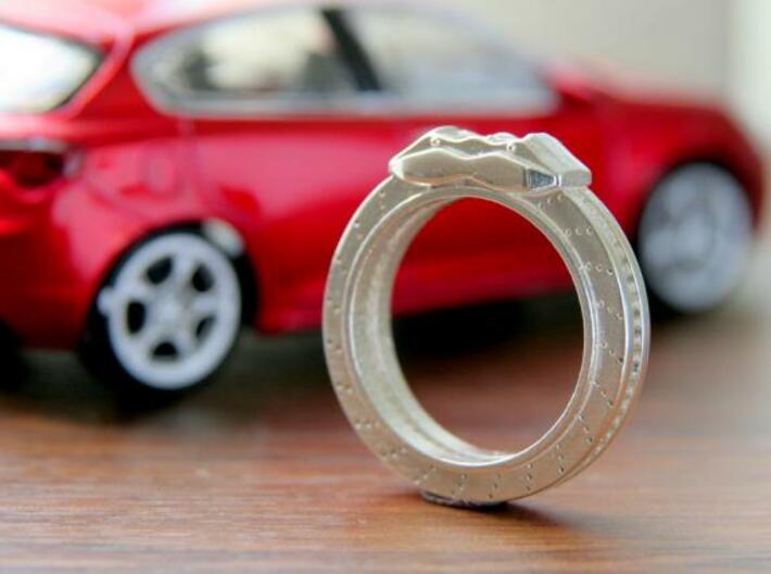 Disc brake Ring 3d printed This material is Polished Silver