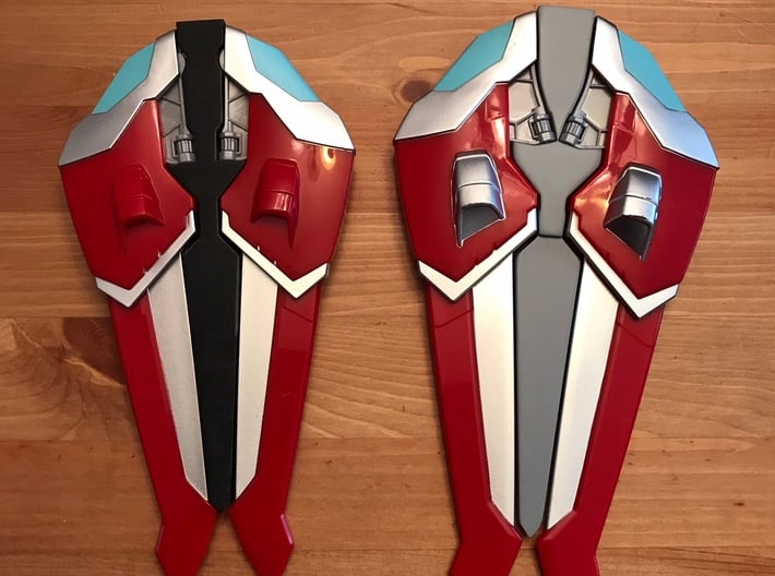 Legendary Voltron Small Wings Shield Coupler 3d printed Make sure you know which wings you have. The small ones do not have silver intakes.