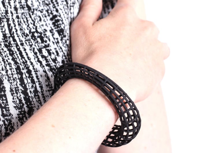 black parametrical cuff bracelet geometrical desig 3d printed cuff bracelet on the wrist