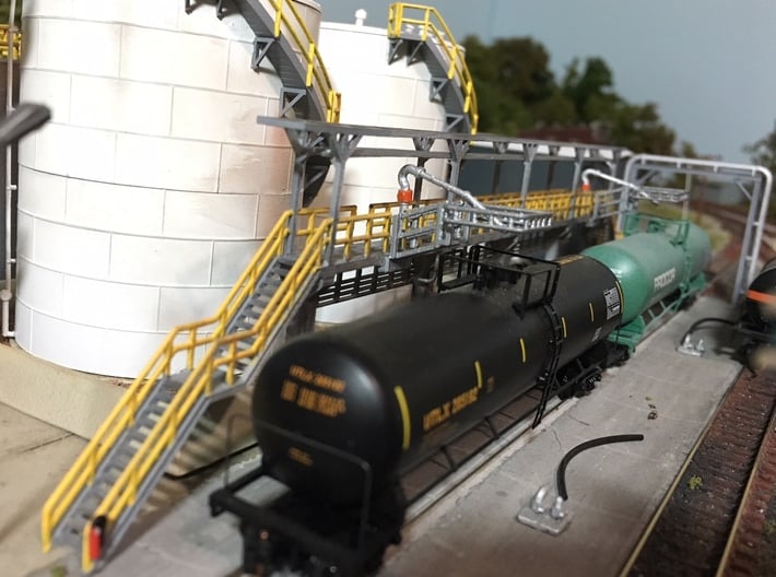 N Scale Tank Car loading Platform 2x2 3d printed Painted example, thanks for the picture Eric! Please note the loading nozzles/fuel cranes are not included in this set