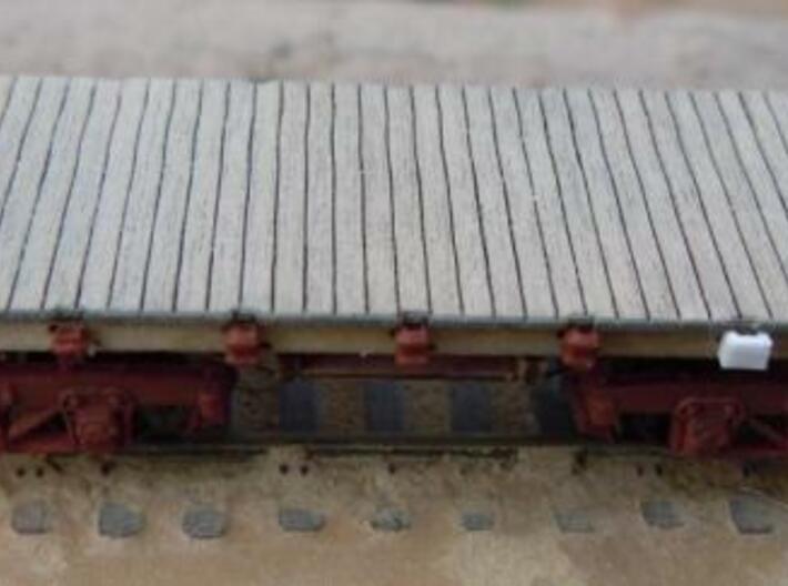 A13A15 N scale stake pockets, single and double 3d printed on a RLW flat car kit