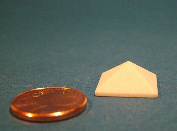 15mmNieteA2 hohl 1 3d printed small pyramid, designed for decoration of tabletop buildings