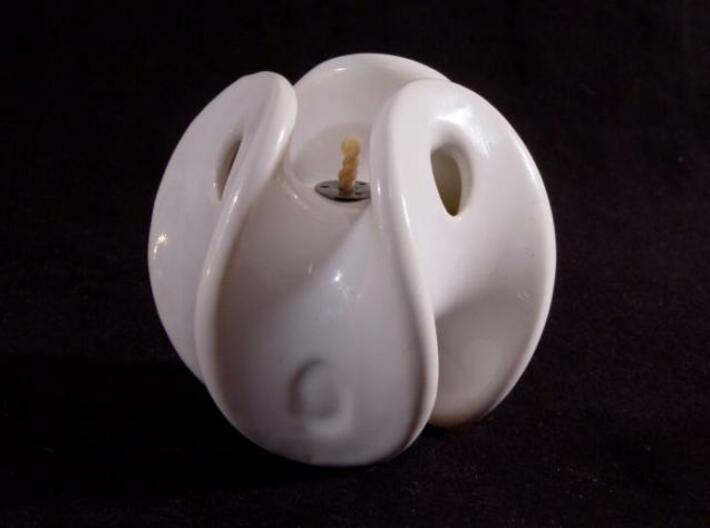 Enneper Oil Lamp 3d printed Ready to light