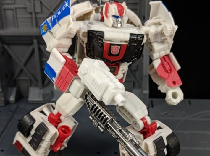 TF CW Streetwise Wide Car Cannon Adapter 3d printed Combined with Streetwise's weapon