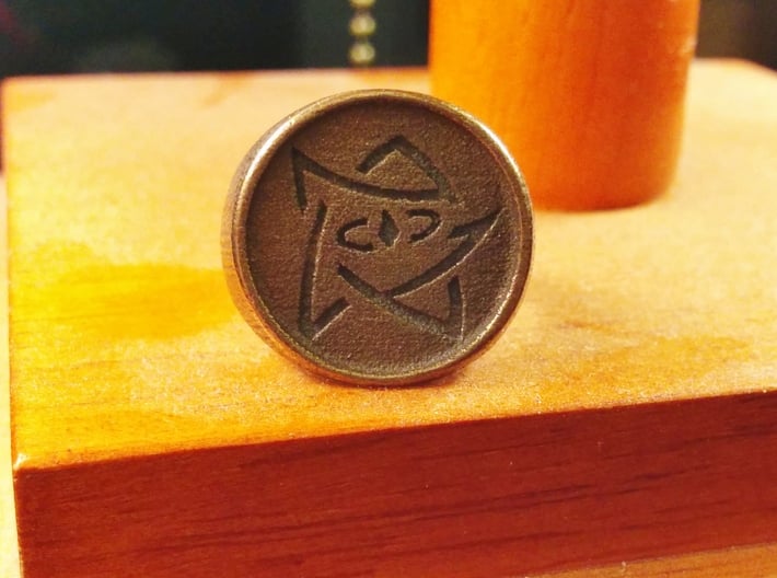 Elder Sign Signet Ring Size 8.5  3d printed The ring individually. The material I chose (and would recommend) is stainless steal. 
