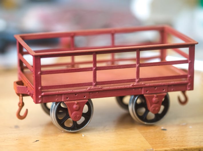 FRC01 FR 2 Ton Slate Wagon Body (Unbraked) SM32 3d printed Assembled with AB01 Axleboxes and Slater's Web Spoke wheels.