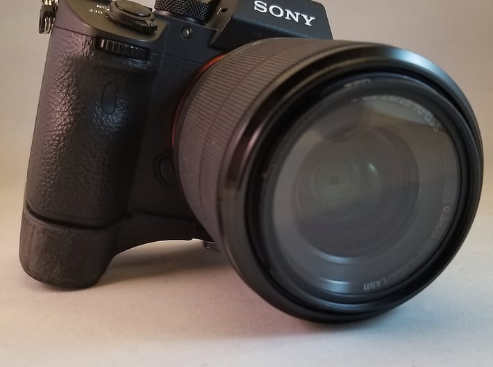 Sony A7iii Grip Extension 3d printed Front view