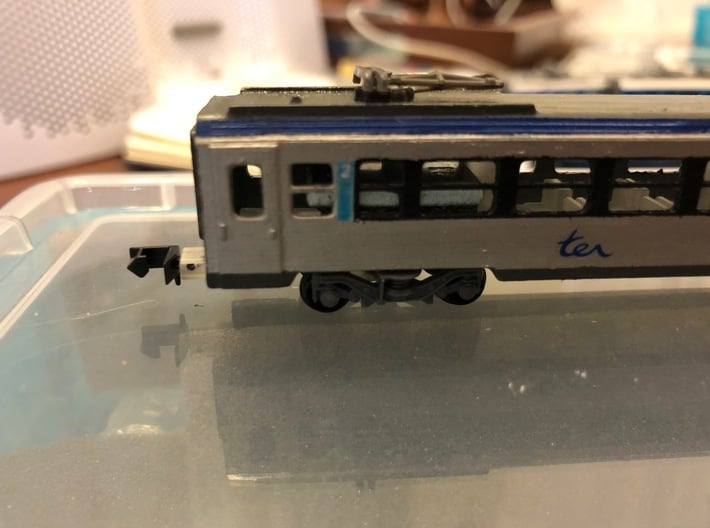 SNCF Z2 Automotrice  3d printed Test print example - note the doors are now closer to the case.