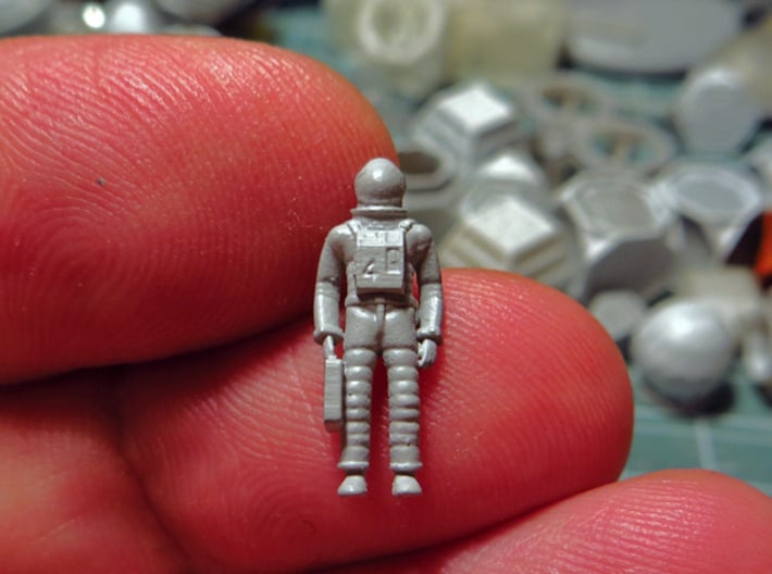 SPACE 2999 1/93 ASTRONAUT SET 1 3d printed Space 1999 astronaut, cleaned and primed.