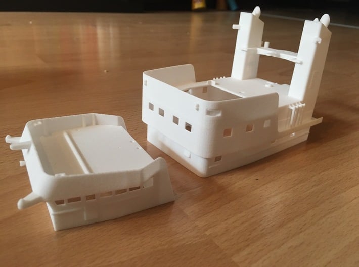 Apache fleet tug, Superstructure (1:144, RC) 3d printed the two sections as they come printed