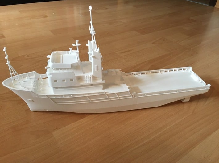 Apache fleet tug, Details (1:144, RC) 3d printed complete model as it comes printed