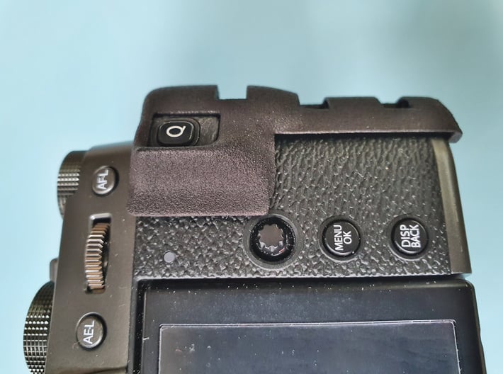 Ergonomic grip for X-T30 3d printed The thumb rest helps to prevent accidental Q-Button presses