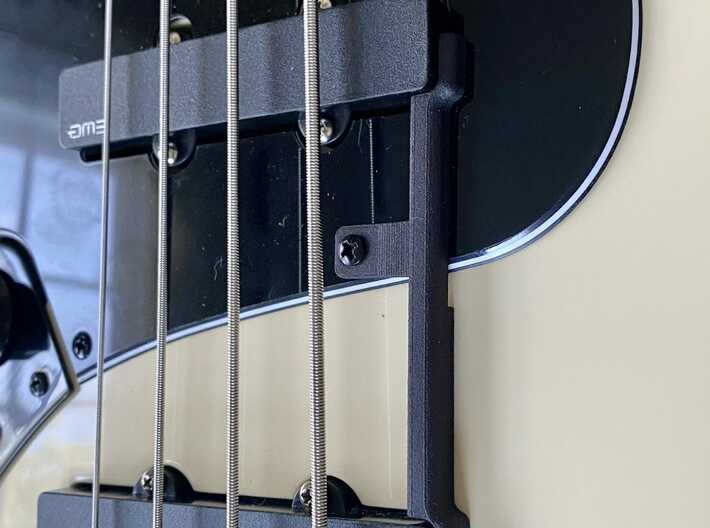 ThumbRail LR (Lefty)- fits Fender Amer Stnd Jazz 3d printed 