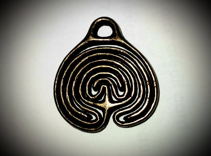 Labyrinth Pendant 3d printed 
