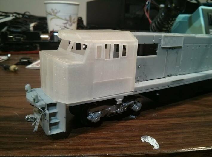 Crescent Cab - Athearn Genesis Conversion 3d printed Cab without side panels on an Athearn Genesis SD60M