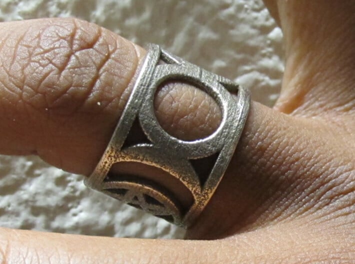 Pentagram and Goddess Symbol Ring 3d printed 