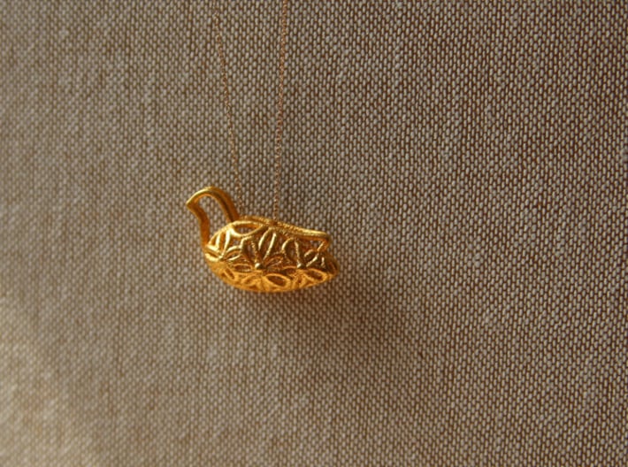 "Flower Bird" pendant 3d printed 