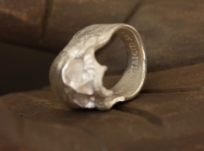 Yorick Memento Mori Skull Ring 3d printed hidden inscription latin skull ring in silver 