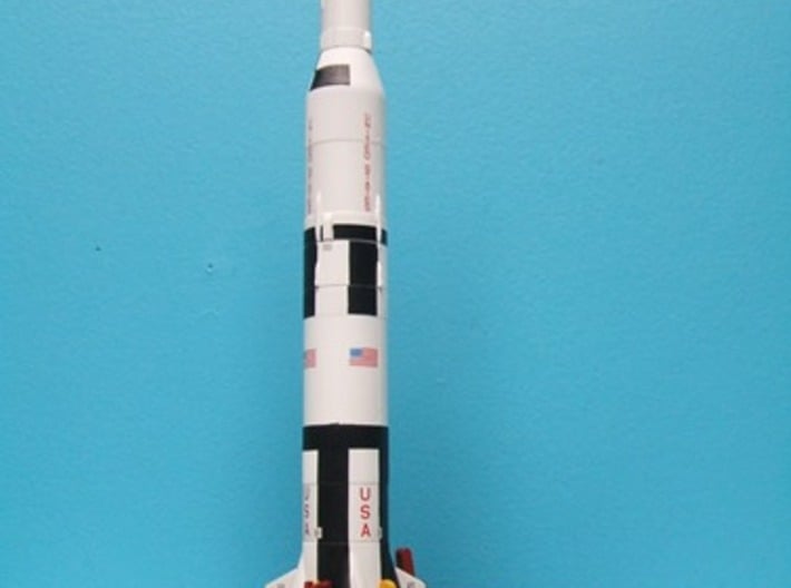 1/400 NASA LUT levels 3-7 (Launch Umbilical Tower) 3d printed A customers painted MLP with Cando Saturn V, awaiting the LUT.