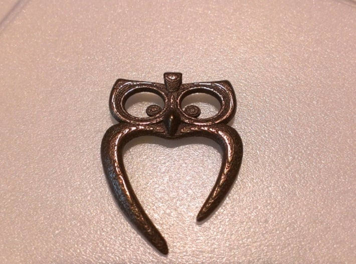 Owl Heart Pendant 3d printed Bronze Glossy