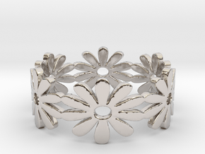 Daisy Ring Size 7.5 in Rhodium Plated Brass