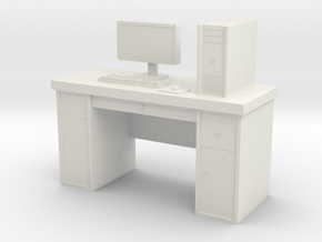 1:35 Scale PC With Desk in White Natural Versatile Plastic