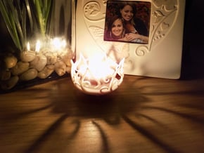 Hedera Tealight Holder- Small in White Natural Versatile Plastic