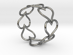 Size 7 Love Heart D in Fine Detail Polished Silver