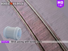 Brick paving with border (H0) in Smooth Fine Detail Plastic