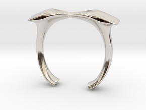 Finger Bow Tie Ring in Rhodium Plated Brass